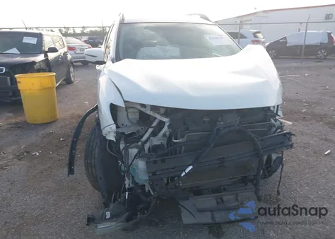 2017 Nissan Rogue Sv z USA, uszkodzony, nr VIN 5N1AT2MT7HC839922